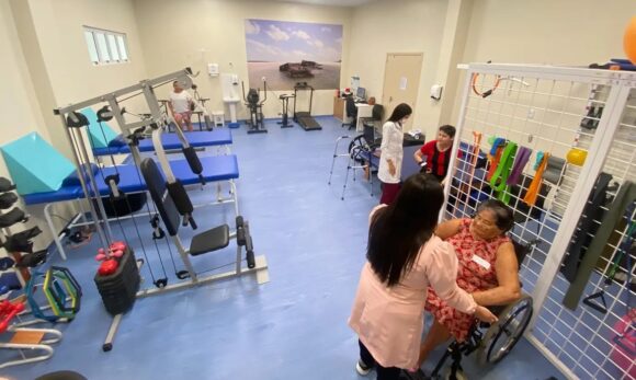 Hospital Regional dos Caetés registra aumento em atendimentos de reabilitação em 2025