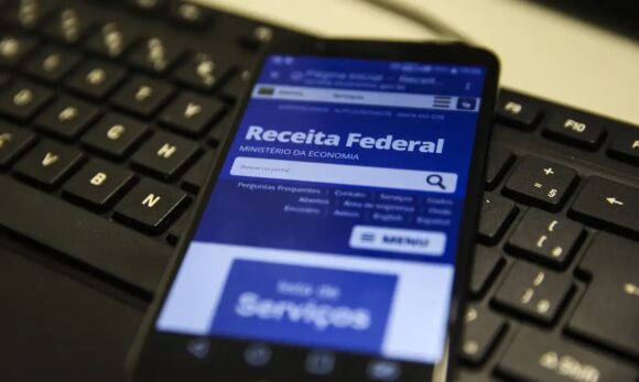 Correção total da tabela do IR custaria mais de R$ 100 bilhões, afirma Fazenda