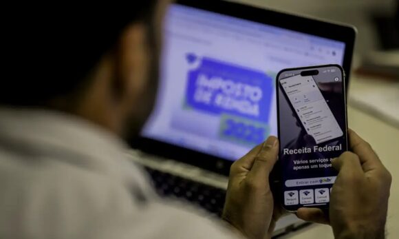 Receita Federal libera maior lote de restituição do IR da história nesta sexta-feira