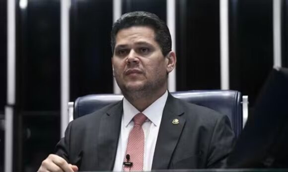 Senado pode votar na próxima semana PEC que acaba com reeleição para cargos do Executivo