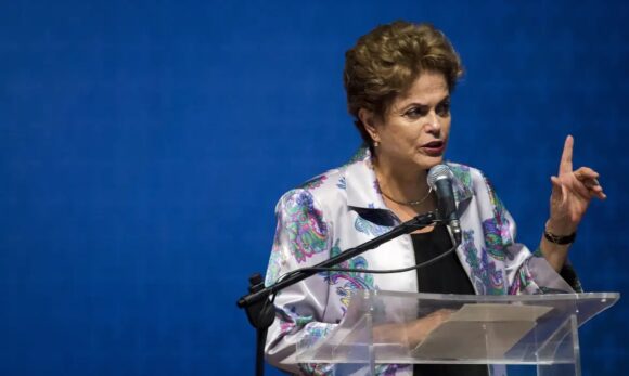 Comissão concede anistia política e indenização a Dilma Rousseff por perseguição na ditadura