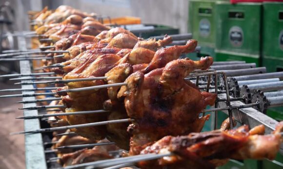 Quatro países reduzem restrições à importação de frango brasileiro