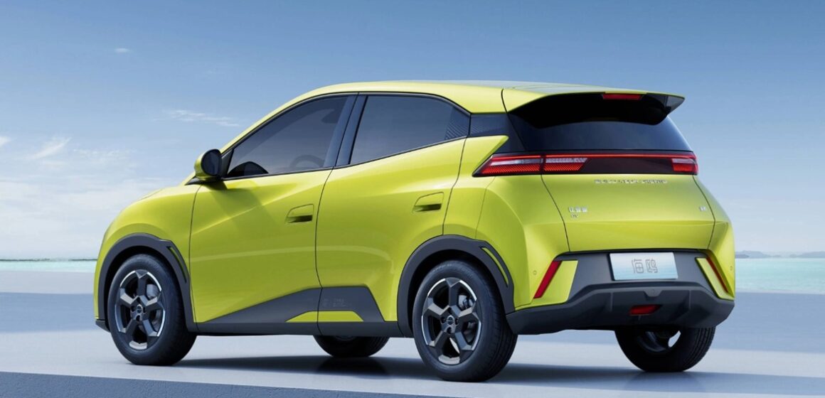 BYD supera Tesla em vendas de carros elétricos na Europa pela primeira vez