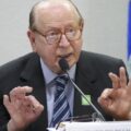 Morre aos 97 anos Evanildo Bechara, referência da gramática portuguesa