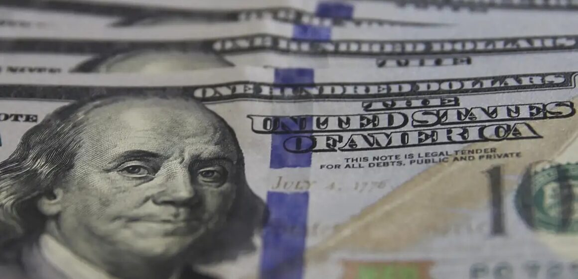 Déficit nas contas externas cai para US$ 1,3 bi em abril, mas preocupa acumulado anual