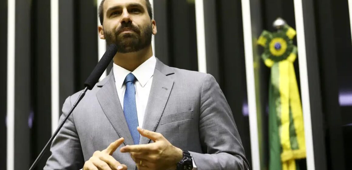 WhatsApp Image 2025-05-26 at 18.33.16 Moraes abre inquérito para investigar Eduardo Bolsonaro por suposta interferência internacional