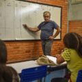 Estudantes nascidos em março e abril recebem parcela de R$ 200 do Pé-de-Meia