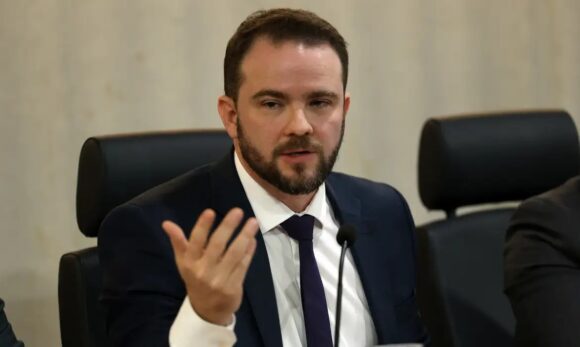 Fazenda estuda alternativas para revisão do aumento do IOF após pressão do setor bancário