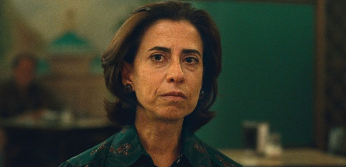 WhatsApp Image 2025-05-28 at 20.11.26 Fernanda Torres escreverá e estrelará nova comédia trágica “Os Corretores”