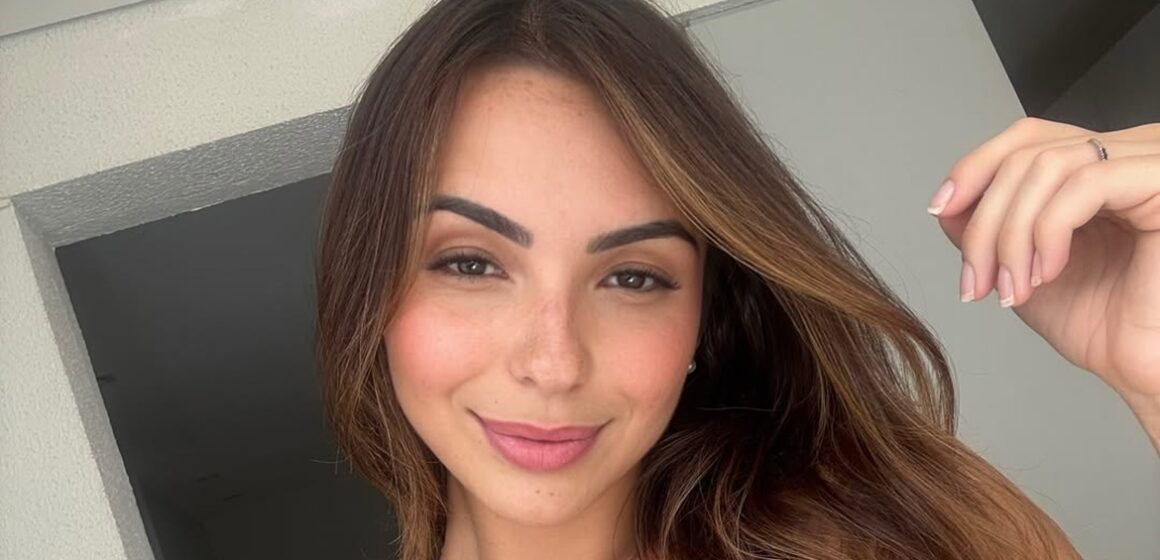 Brasileira eleita “corpo fitness mais perfeito do mundo” vende suor por R$ 1.500