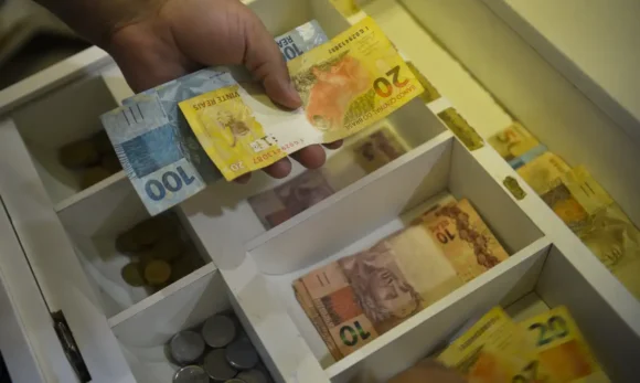 Começa a valer a portabilidade do consignado para trabalhadores CLT entre bancos