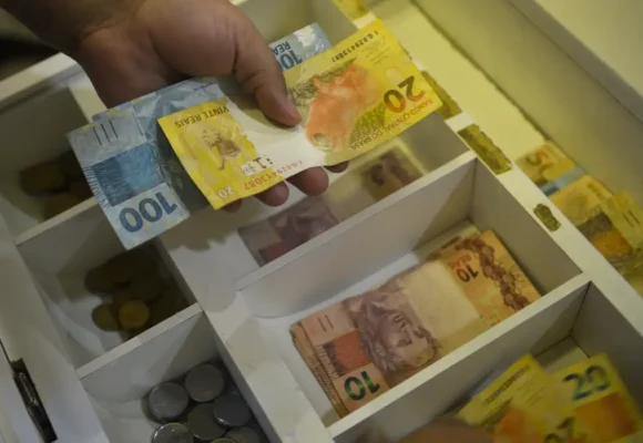 Começa a valer a portabilidade do consignado para trabalhadores CLT entre bancos