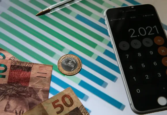 Nova tabela do IR entra em vigor; veja o que muda