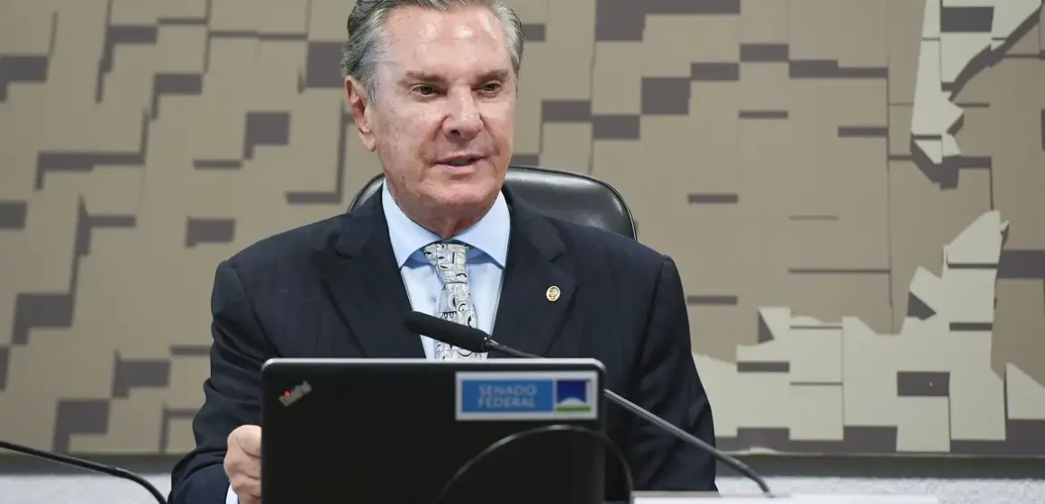 Moraes autoriza Collor a cumprir pena de 8 anos e 10 meses em casa