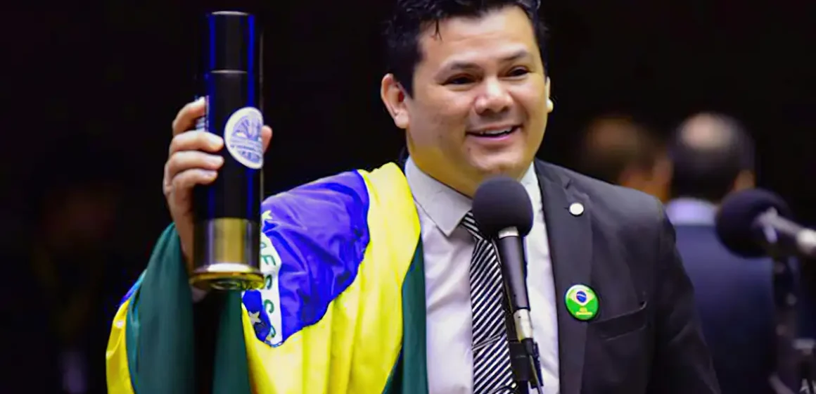 Deputado Gilvan da Federal tem mandato suspenso por três meses 