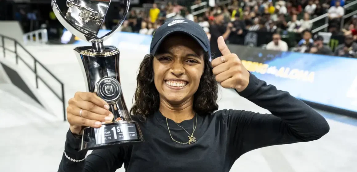 gqdykh6xwaamhnh Rayssa Leal estreia na temporada da SLS com vitória na etapa de Miami