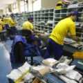 Trabalhadores dos Correios cobram diálogo após anúncio de medidas para cortar gastos