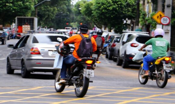 Veículos com final de placas 46 a 66 têm descontos no IPVA até dia 19 de maio