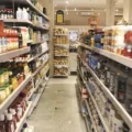 Supermercados defendem contrato de trabalho por hora