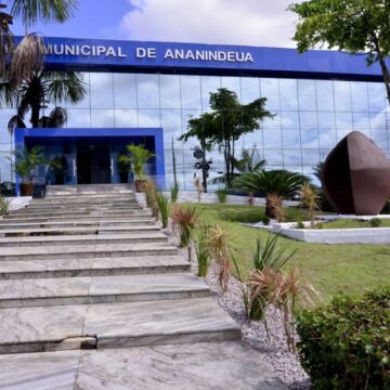 Vereadora denuncia que a Prefeitura de Ananindeua criou agência com 80 cargos comissionados gerando custo de R$ 5 milhões