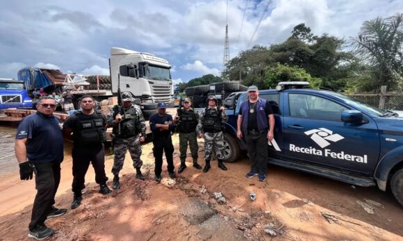 Operação apreende R$ 83 mil em mercadorias irregulares no Rio Amazonas