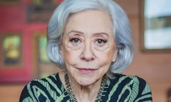 Fernanda Montenegro, aos 95 anos, anuncia turnê nacional para celebrar 80 anos de carreira