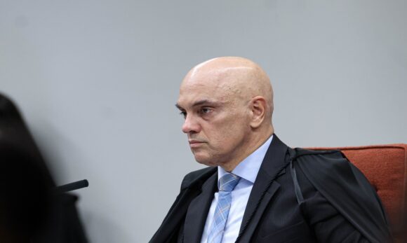 Moraes diz que está acostumado após Cid afirmar que militares falavam mal dele