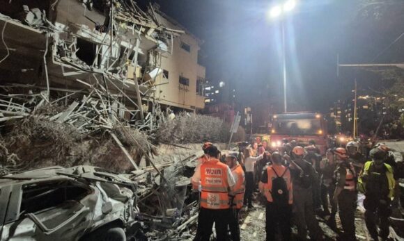 Guerra entre Israel e Irã entra no quinto dia com bombardeios em Teerã e em Tel Aviv