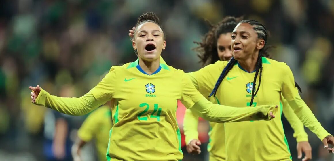 Dudinha brilha em estreia pela seleção e Brasil vence Japão em amistoso preparatório