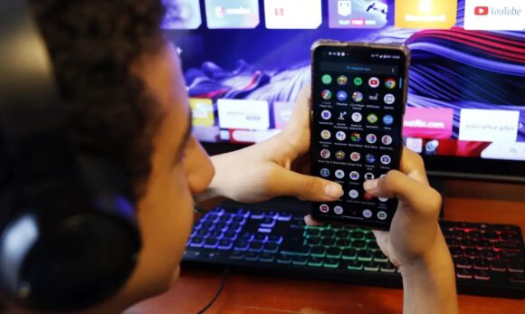 Consulta pública debate princípios para regulação de redes sociais no Brasil