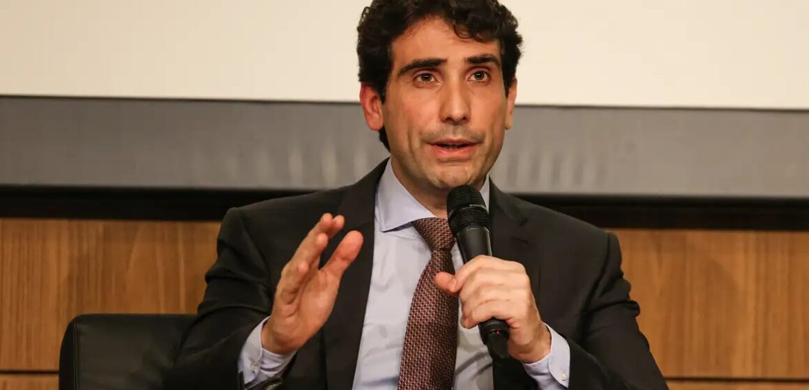 Pix Automático promete inclusão financeira para 60 milhões de brasileiros, diz presidente do BC