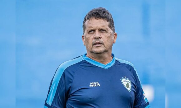 Claudinei Oliveira é anunciado como novo técnico do Paysandu