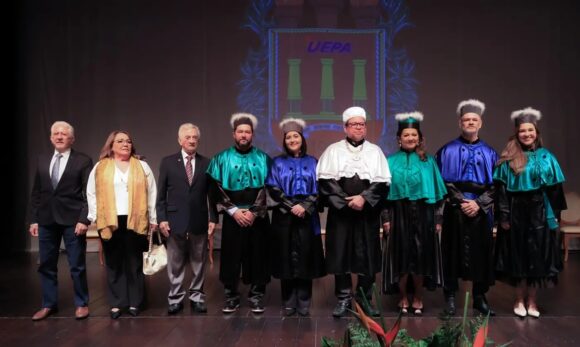 Uepa inicia nova gestão com recondução de reitor e vice-reitora para mandato 2025-2029