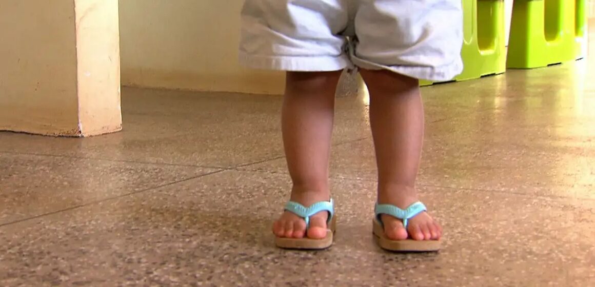 Crianças brasileiras enfrentarão 7 vezes mais ondas de calor que geração de 1960, alerta estudo