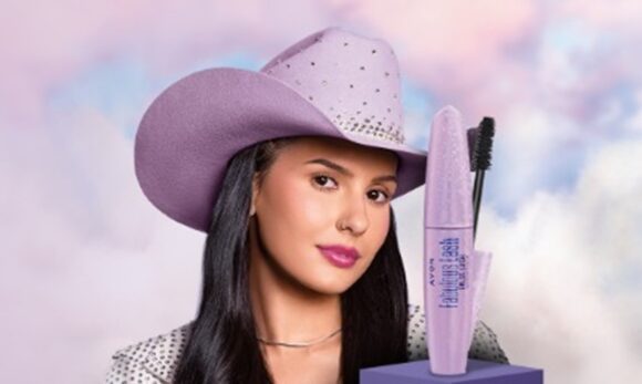 Nova máscara de cílios da Avon promete efeito postiço com volume duplo em aplicação única