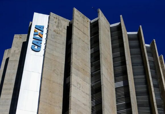 Lucro da Caixa salta 71,5% no 1º trimestre, atingindo R$ 4,9 bilhões
