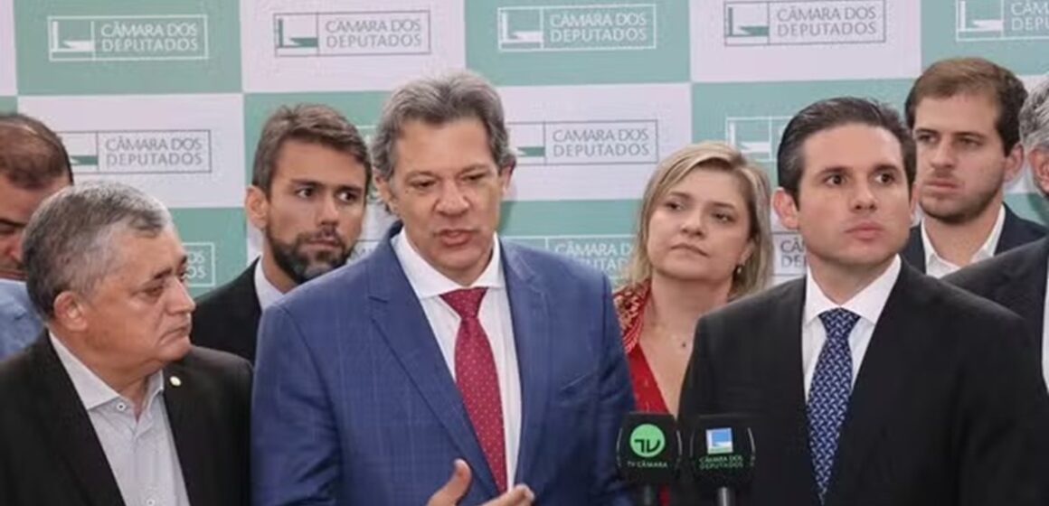 Governo vai editar MP para ampliar arrecadação e suavizar alta do IOF