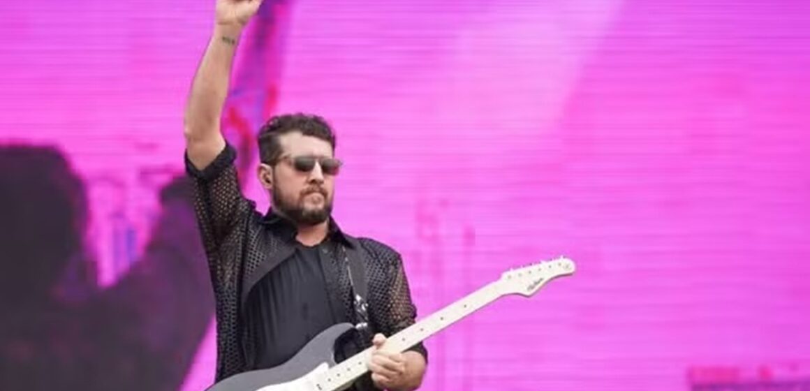 Suricato e o Barão Vermelho: entre a crítica à IA e a defesa do legado do rock dos anos 80