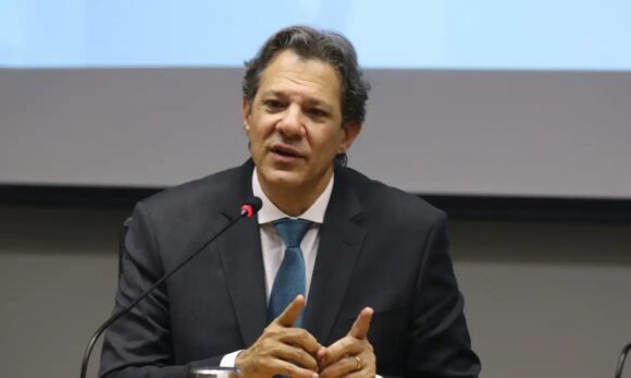 Haddad defere fim de isenção para títulos privados e garante proteção ao agronegócio
