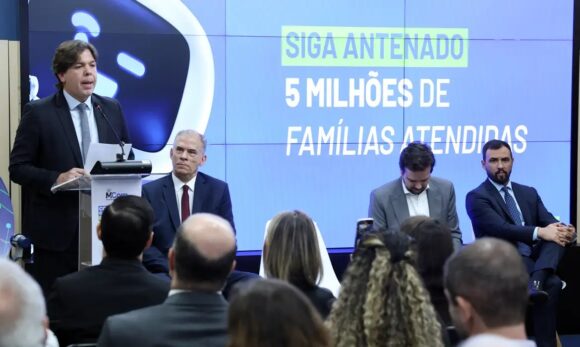 Programa federal entrega antenas digitais a mais de 5 milhões de famílias de baixa renda