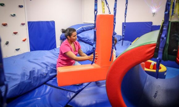 Pará abre inscrições para capacitação pioneira no atendimento a pessoas com autismo