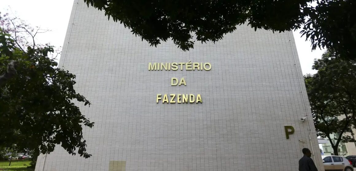 Governo anuncia pacote alternativo ao aumento do IOF com novas regras para investimentos