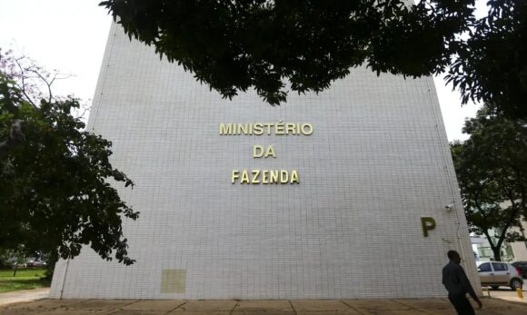 Governo anuncia pacote alternativo ao aumento do IOF com novas regras para investimentos