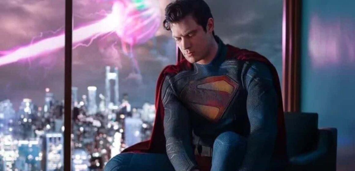Superman enfrenta Ultraman em novo trailer do filme de James Gunn