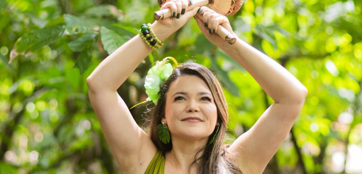 Liz Amazônia une Pará e Europa em clipe emocionante de “Ela Sonha Alto”