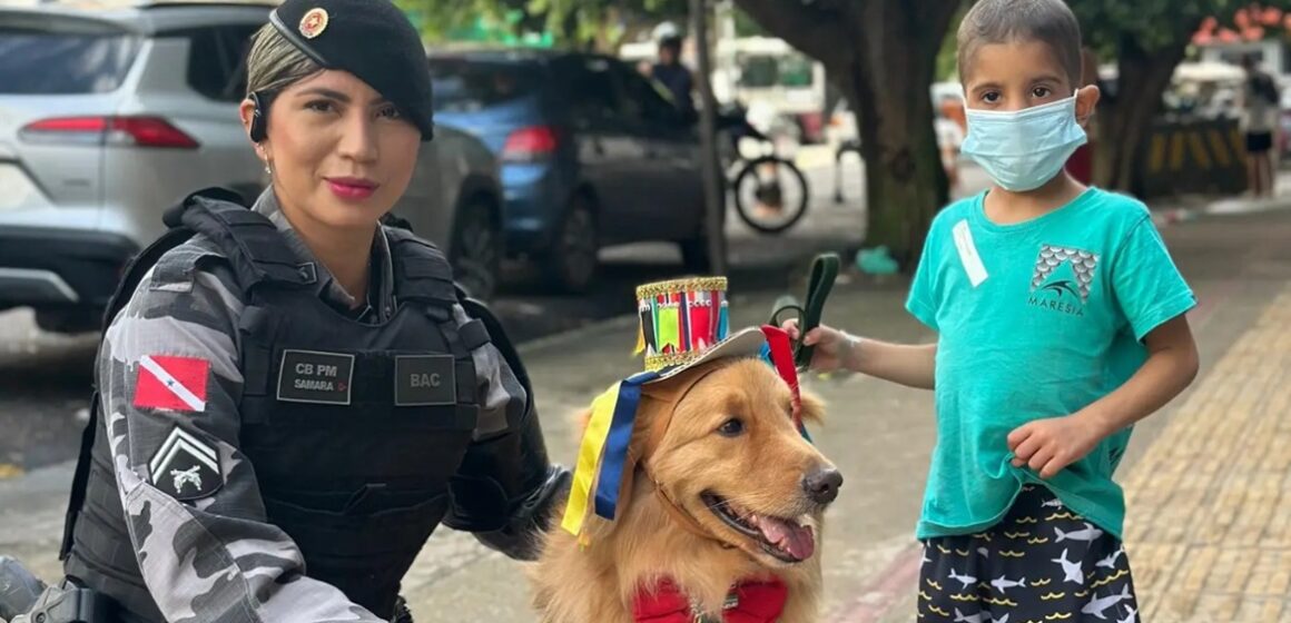 Cão policial vence concurso junino e leva alegria a crianças com câncer em Belém