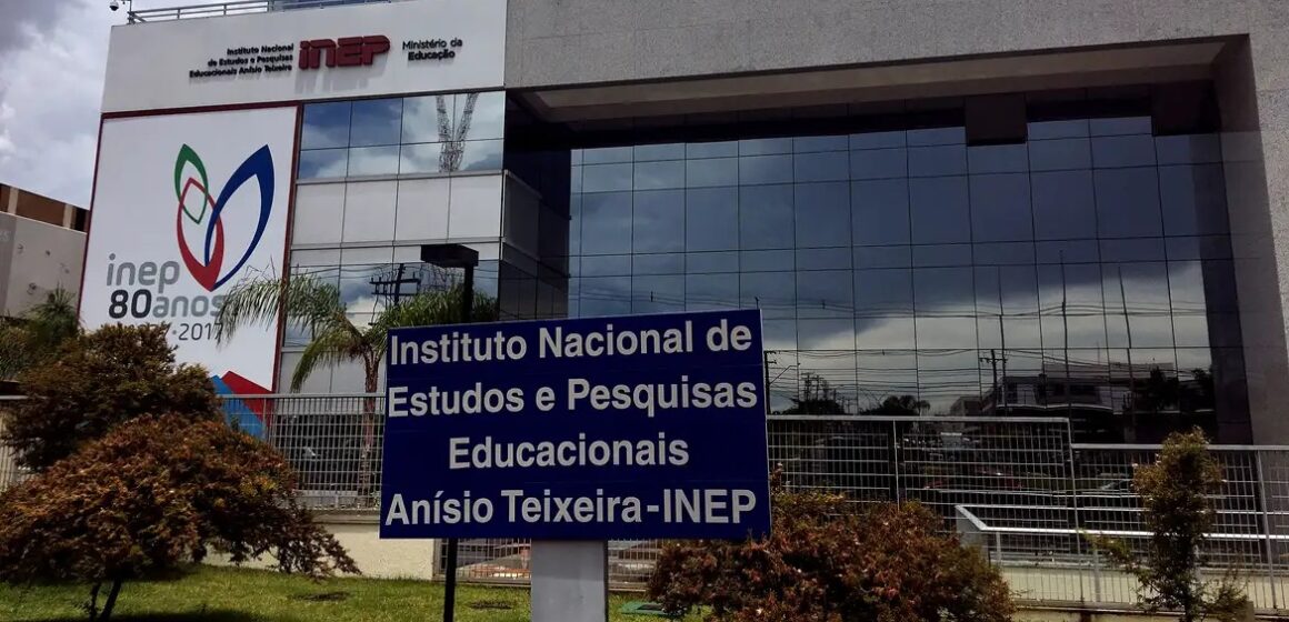 MEC oferece até R$ 864 por dia para certificadores do Enem e PND