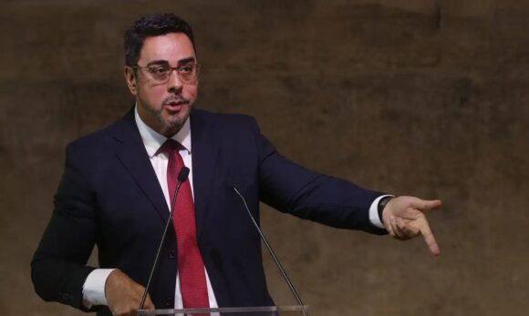 OAB inicia processo que pode cassar registro de ex-juiz Marcelo Bretas