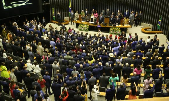 76% dos brasileiros rejeitam aumento de deputados federais, mostra Datafolha