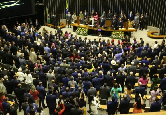 76% dos brasileiros rejeitam aumento de deputados federais, mostra Datafolha